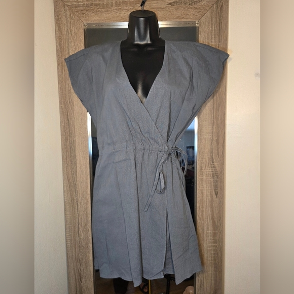 ☆Theory Steel Blue Wrap Romper☆ - Picture 3 of 3